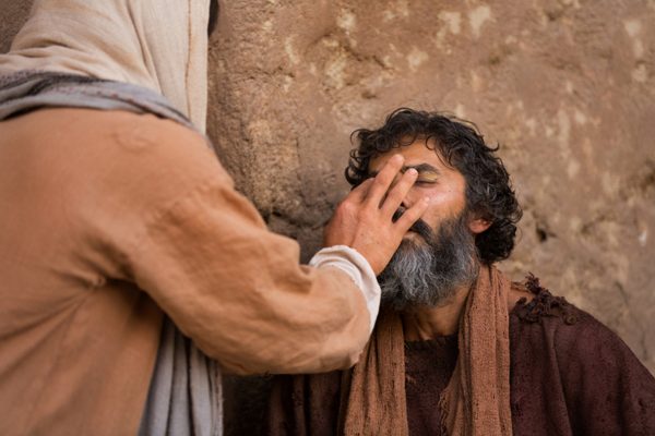 CON LOS OJOS DE JESÚS