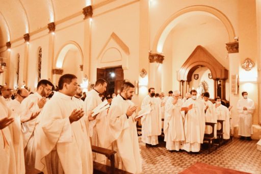 EL SACERDOCIO, UNA VIDA DE VOCACIÓN