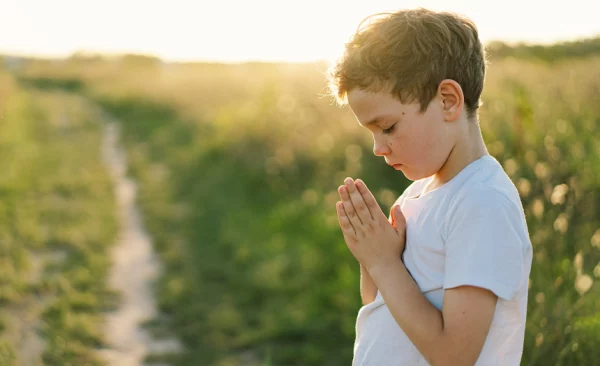 ORAR Y NO DESCONFIAR DE DIOS