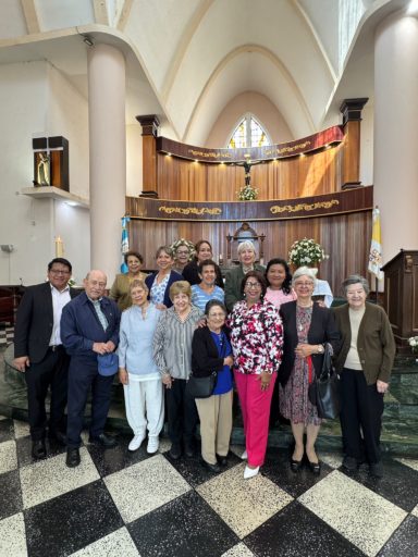 servir, compartir, iglesia, hermandad