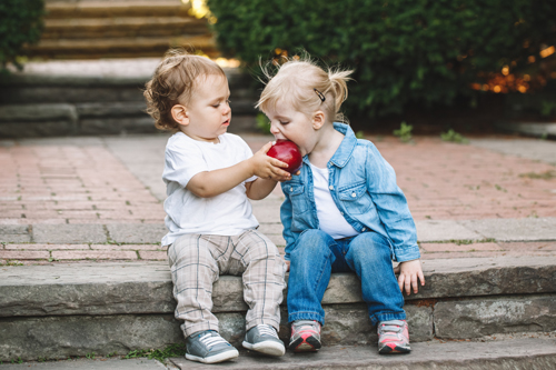 COMO NIÑOS