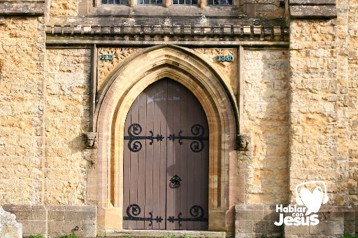 CERRANDO LA PUERTA SANTA